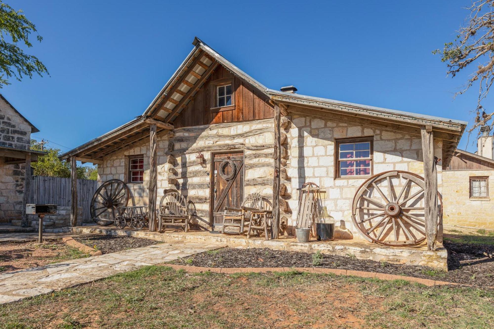 פרדריקסברג Country Inn Cottages מראה חיצוני תמונה